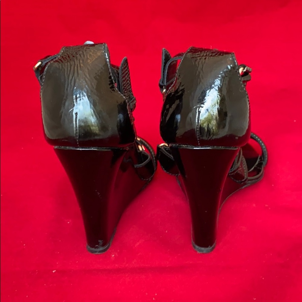 Balenciaga Black and Rose  Gold Patent Wedge - Picture 5 of 6